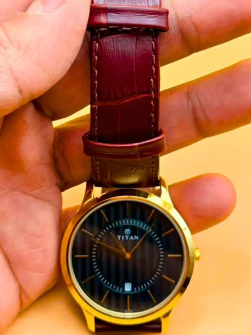 Titan Couple Watch Day Date Champagne Dial Brown Leather Quartz - Unused